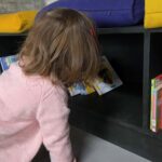 activité lecture - Micro crèche 1001 pas